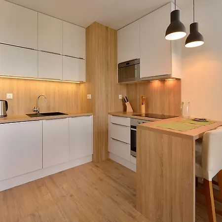 Apollis Business&budget By Ambiente Appartamento Bratislava