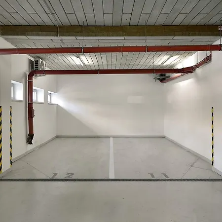 Apollis Business&budget By Ambiente Lägenhet Bratislava
