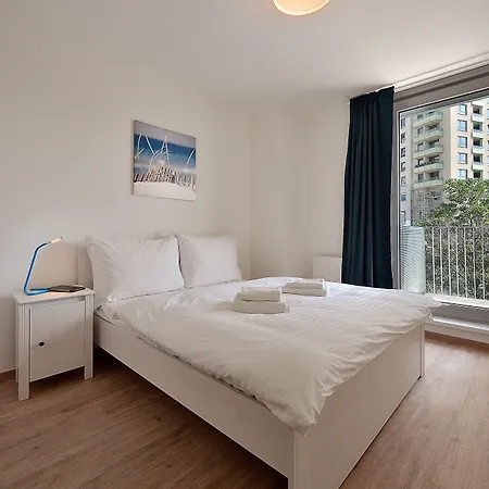 Apartamento Apollis Business&budget By Ambiente Bratislava