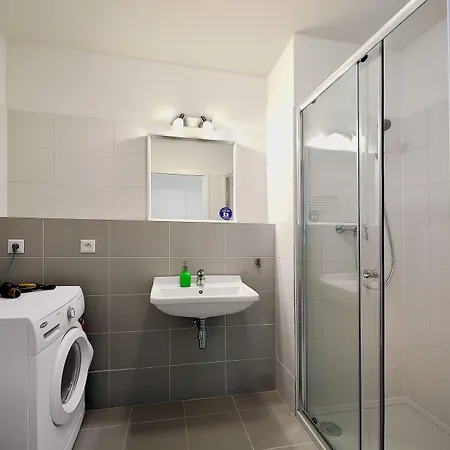 Apollis Business&budget By Ambiente * Bratislava