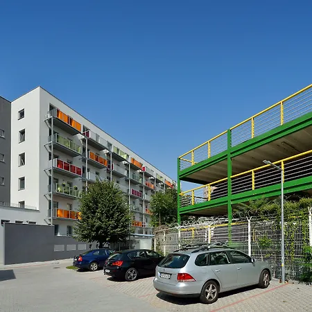 Apollis Business&budget By Ambiente * Bratislava